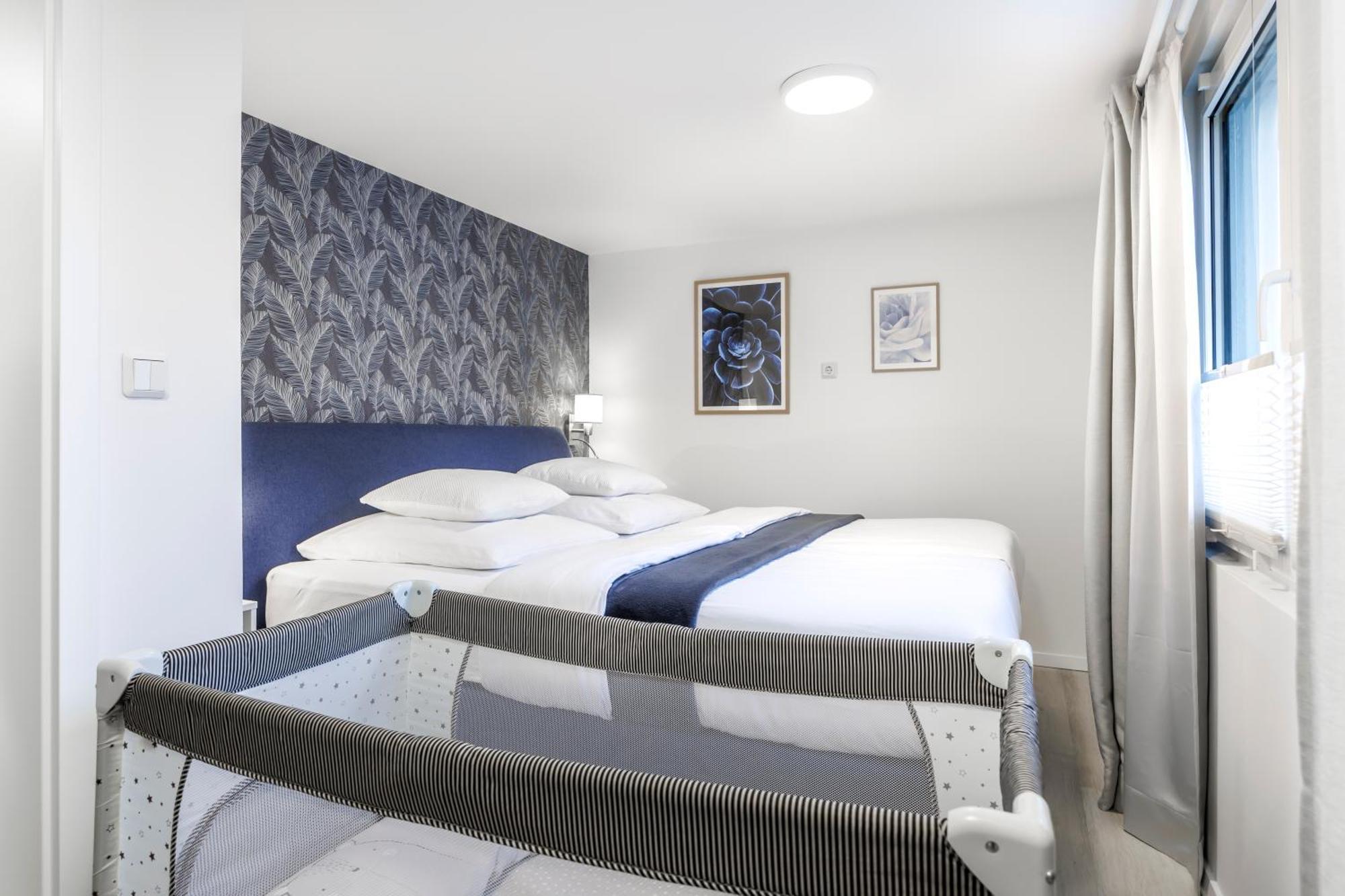 Ferienhaus Waldgefluester 70 Qm I Ueberdachte Terrasse I 2 Schlafzimmer I Strandnah Joachimsthal Esterno foto